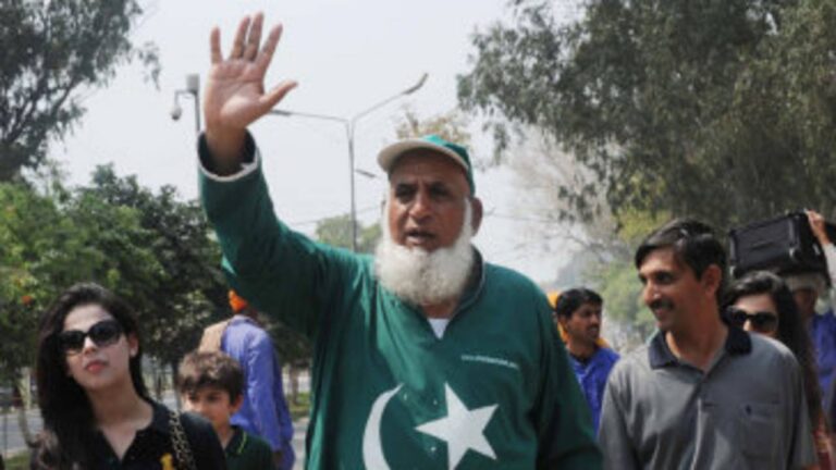 Pakistan’s famous cheerleader ‘Chacha Cricket’ to retire this year – Chacha Cricket: The Legendary Mascot Bids Farewell to the Stands