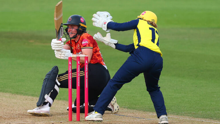 Kelly blazes trail for Blaze after Ballinger snares Bears – The Blaze Extend Perfect Run with Clinical Victory Over Warwickshire Bears