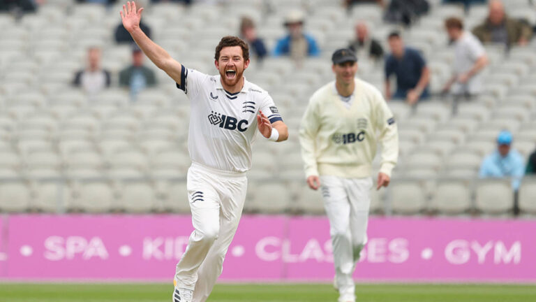 Lancashire vs Middlesex: Ryan Higgins Stars as Tussle Intensifies at Old Trafford