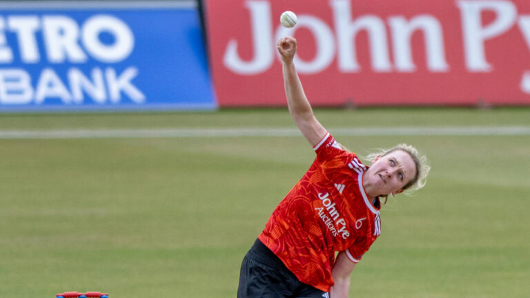 Charley Phillips Dominates as The Blaze Overcome Hampshire in Metro Bank One-Day Cup
