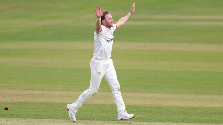 Essex Secure Thrilling Victory Over Leicestershire After Morning Mayhem
