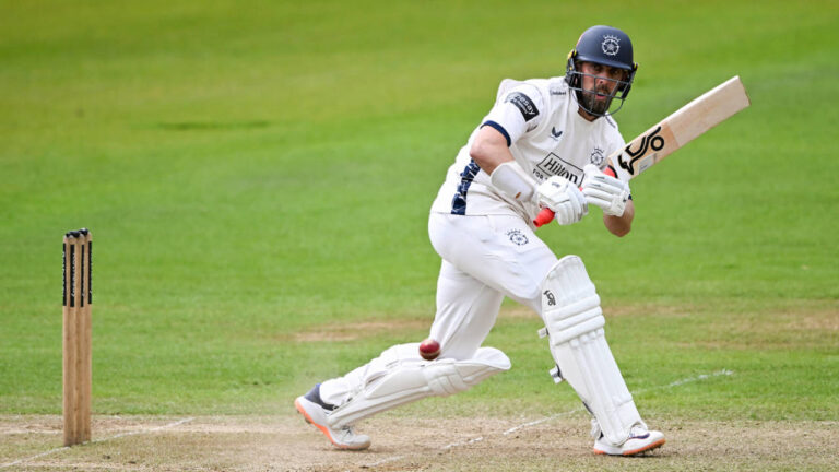 Jake Lehmann Hits Maiden Hampshire Century to Force Draw Against Nottinghamshire