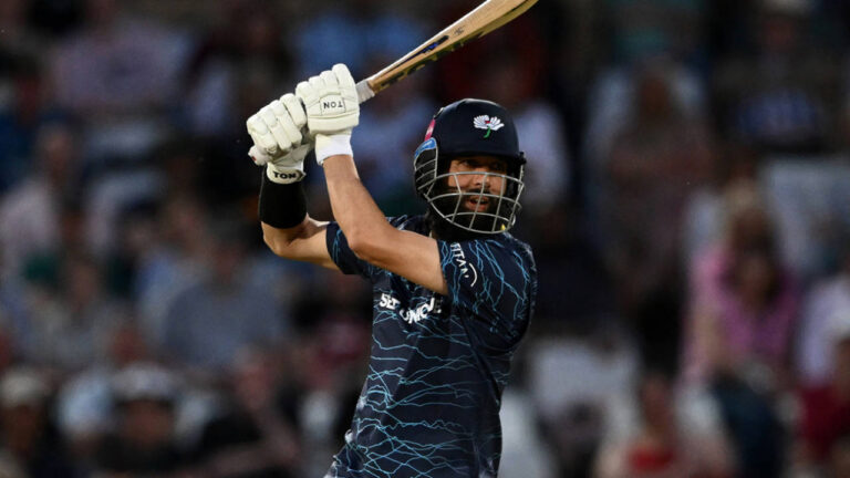 Hasan, Tye fireworks deny Derbyshire as Yorkshire go two from two – Yorkshire Conquer Derbyshire in Vitality Blast Thriller at Headingley