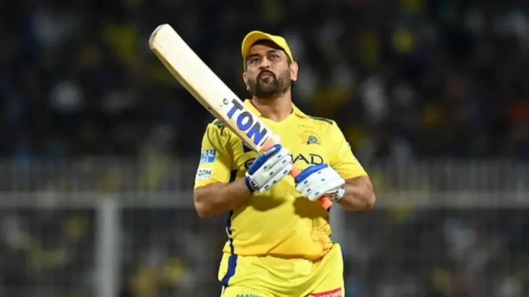 “Dhoni’s era is over”: Former India player hits slams CSK for giving wrong infor
