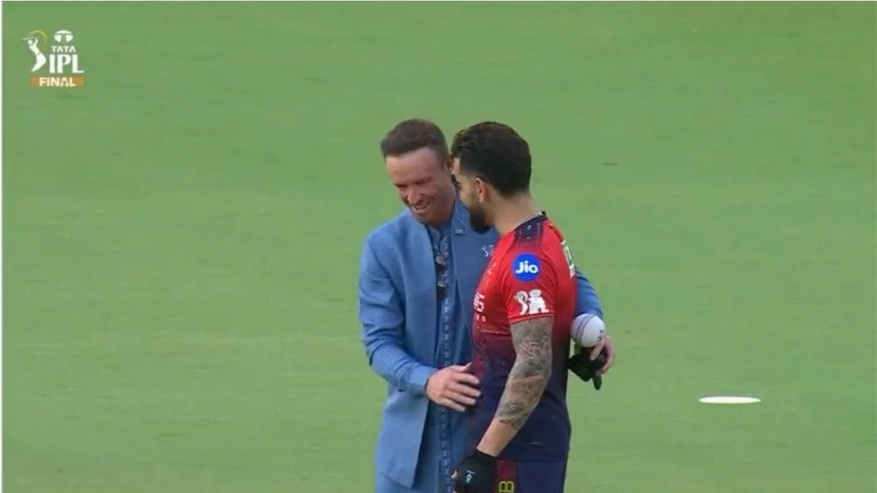 watch virat kohli and ab de villiers share special reunion in ahmedabad ahead of ipl 2026 final