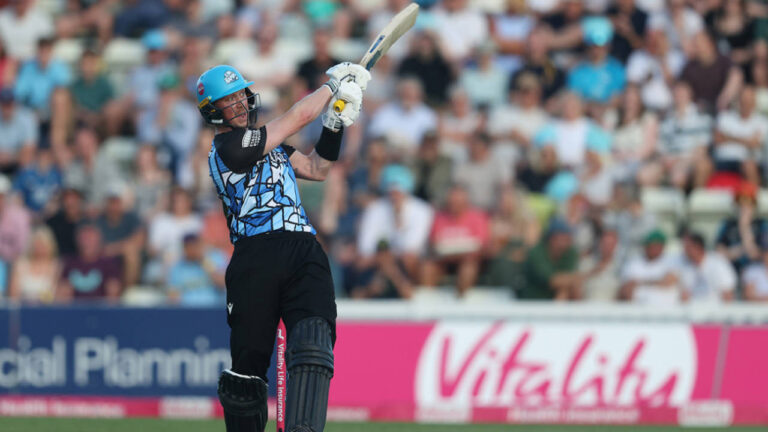 Hose fifty, Raza four-for light path for Worcestershire in Vitality Blast Triumph