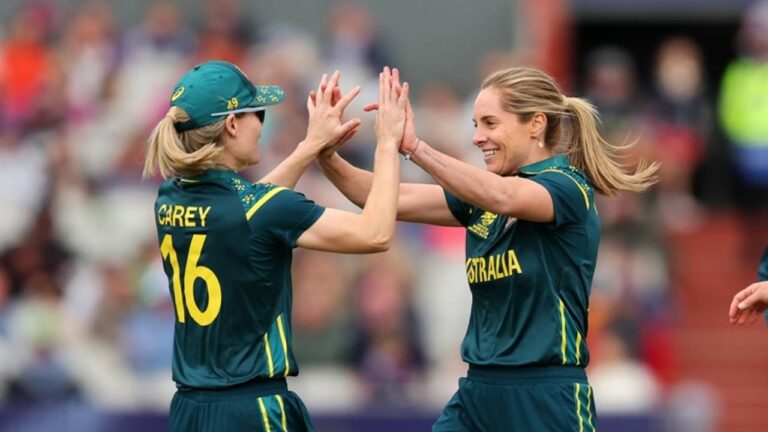 Saturday triple-header: Pakistan look for a W; Australia, England target three in three