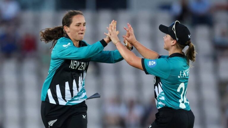 Lewis, Prendergast fifties in vain as Melie magic helps NZ win a thriller