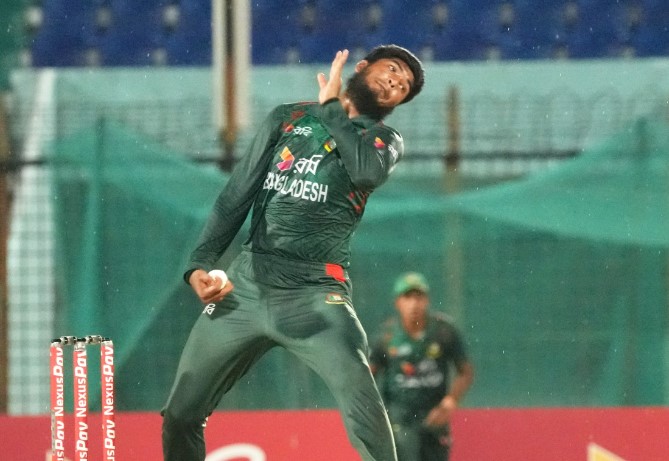 rishad bowling 08 06 2026